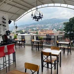https://hotel-alameda-plaza.cali-hotels.com