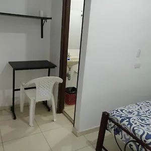 https://bamboleo-hostel.cali-hotels.com